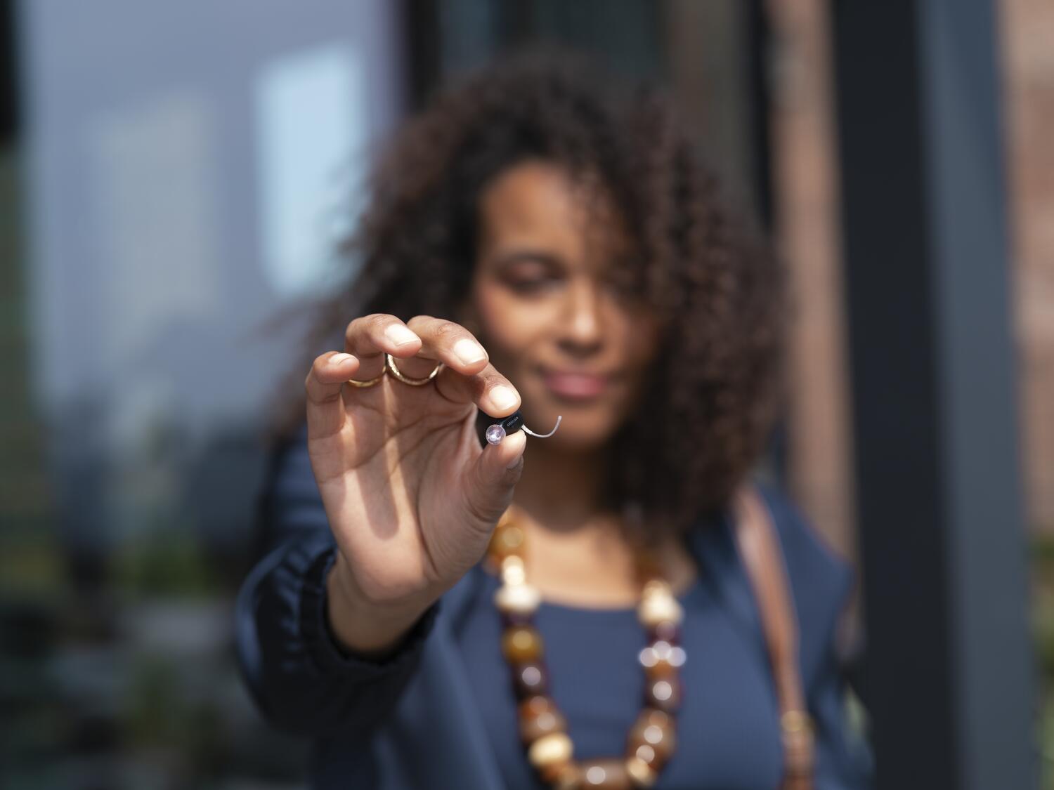 Oticon Zeal™: The world’s most discreet, complete hearing aid opens new opportunities